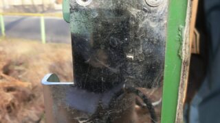 物置のネジを補修しました